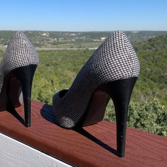 CHARLES Houndstooth Flannel Print Platform by Charles David - Picture 3 of 8